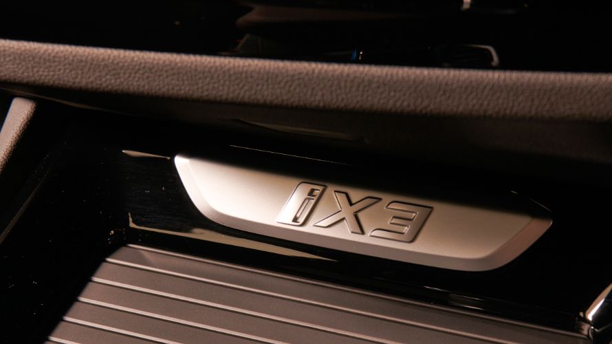 BMW iX3 BMW iX3